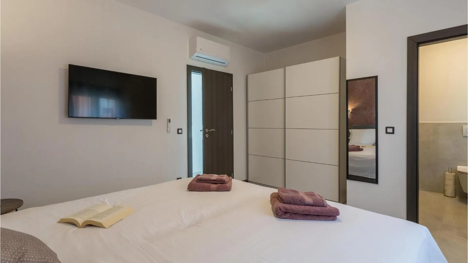 Holiday home 4 Bedroom Beautiful Home In Rovinjsko Selo Croatia