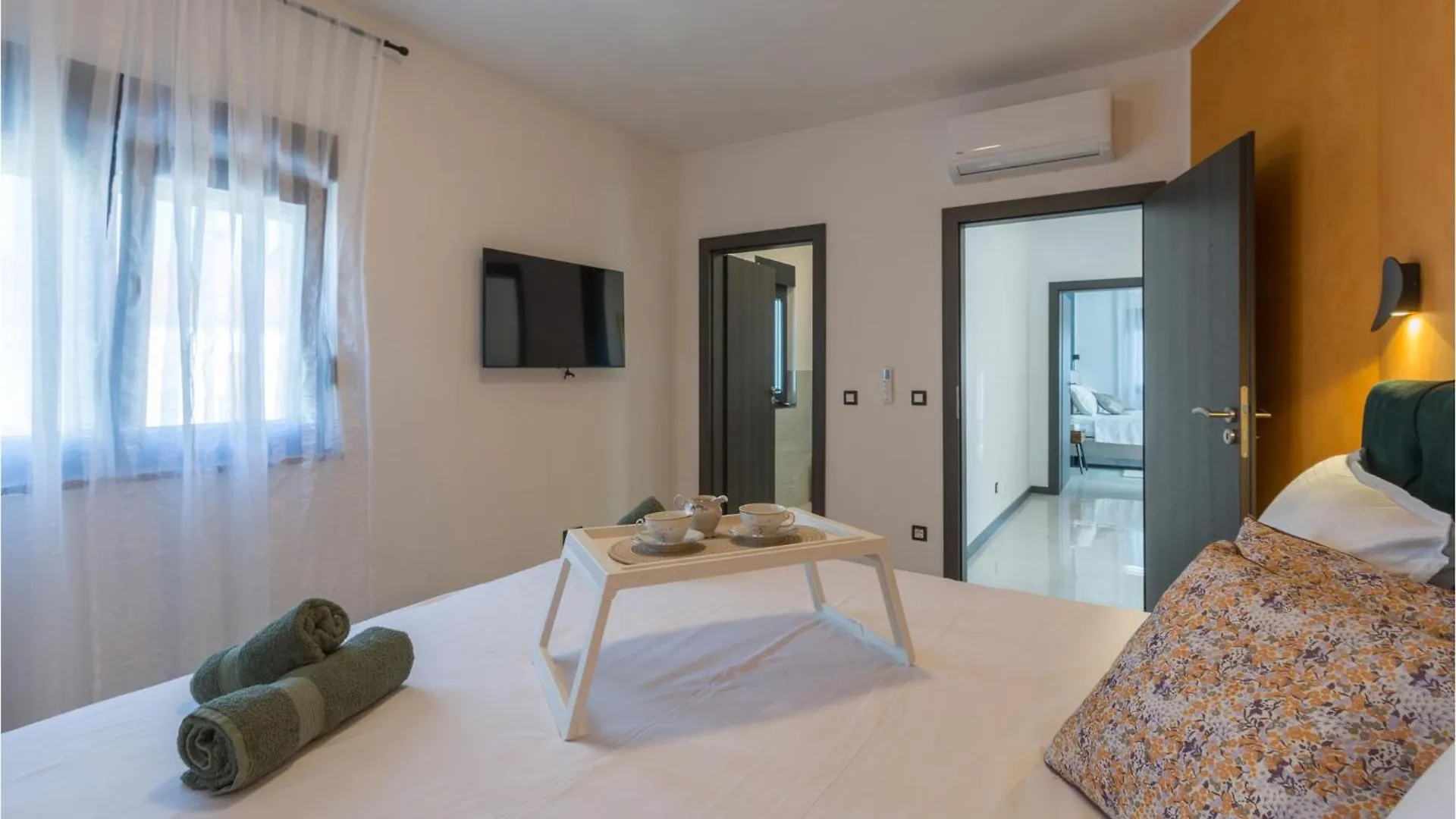 4 Bedroom Beautiful Home In Rovinjsko Selo Holiday home